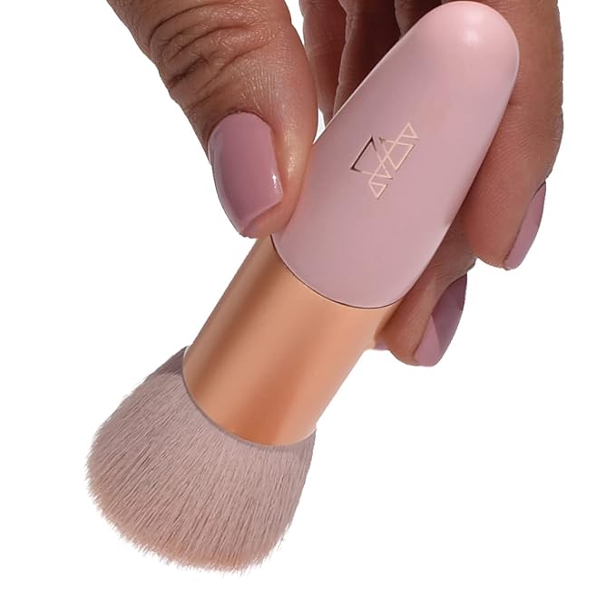 Iconic Flat Blending Brush - The Good Mineral | Best Brush for Loose Powder | Vegan
