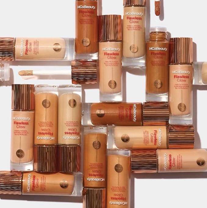 MCoBeauty - Flawless Glow Luminous Skin Filter - 2 Fair Shade - 4-in-1 Multi-Use Formula that Contains Squalane - Includes Doe Foot Applicator - Liquid Illuminator